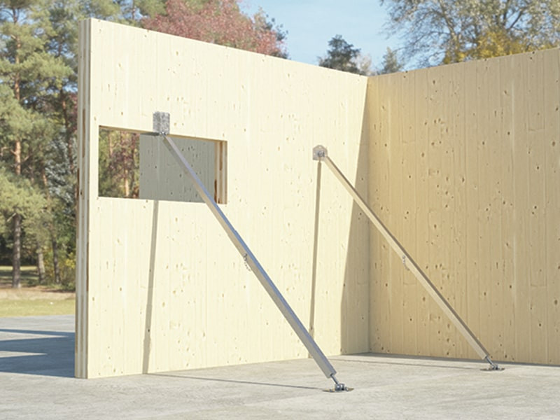 application-support-durant-l'assemblage-des-maisons-en-bois-giraffe