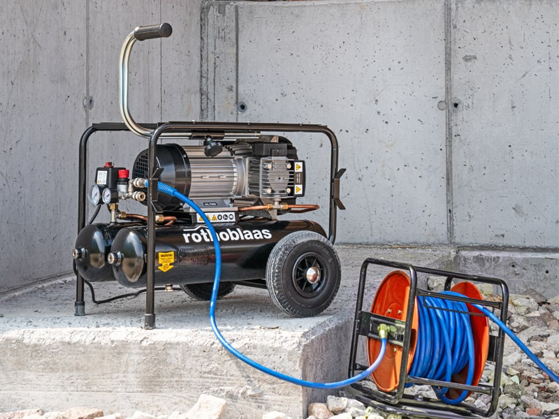 application-compresseur-sans-huile-double-réservoir-20lt-compressor-20